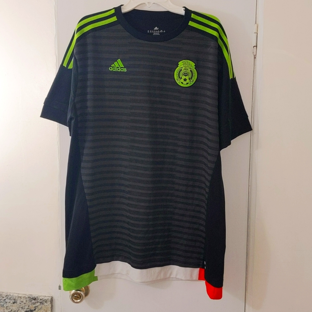 Club CHIVAS Jersey